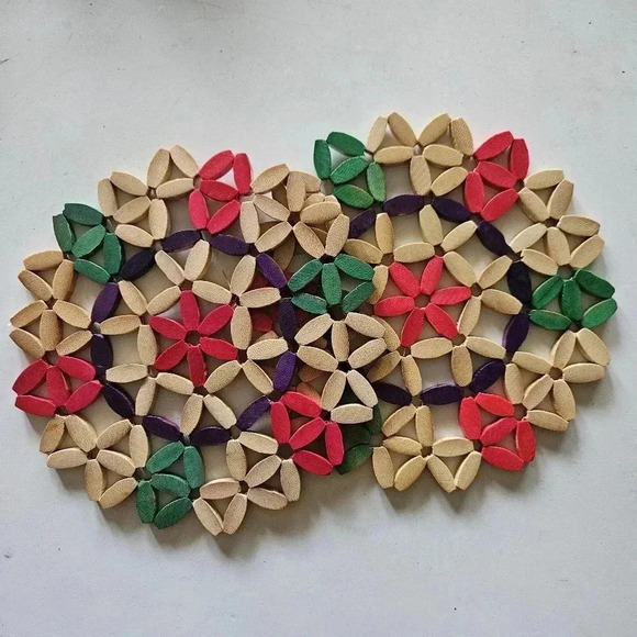 2 Vintage Beaded Wooden Trivet Hot Pad or Wall Hanging Boho Wood Bead 1970’s - Picture 3 of 3